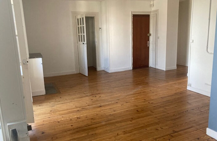APPART T5 PAU CENTRE  117 M2 TRAVERSANT — photo 2