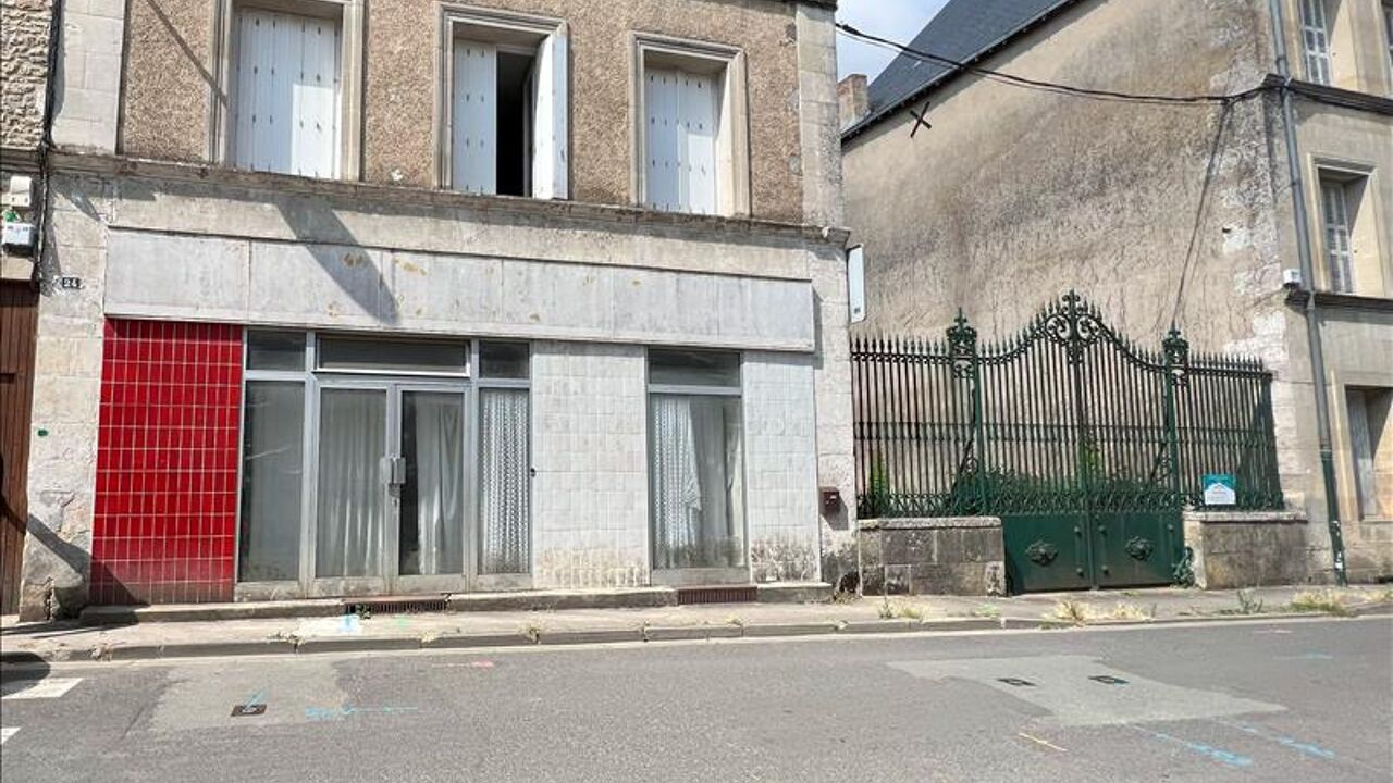 immeuble  pièces  m2 à vendre à Sauzé-Vaussais (79190)