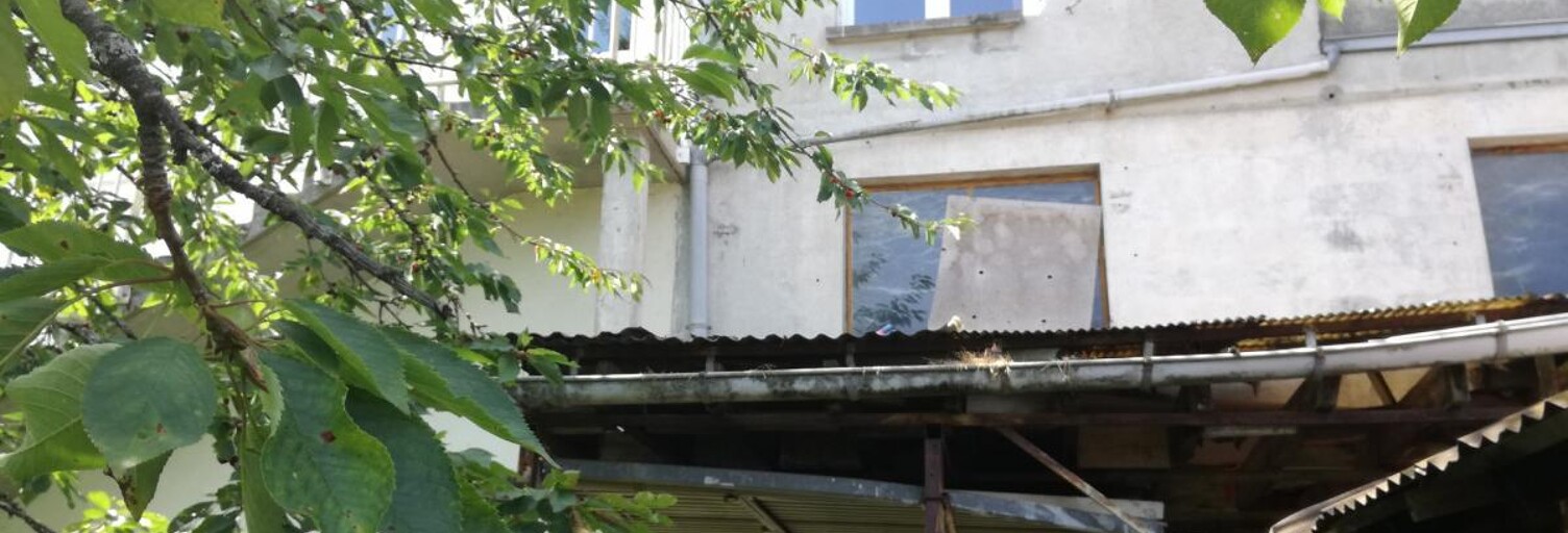 Immeuble  320 m² à vendre à Égletons (19300)