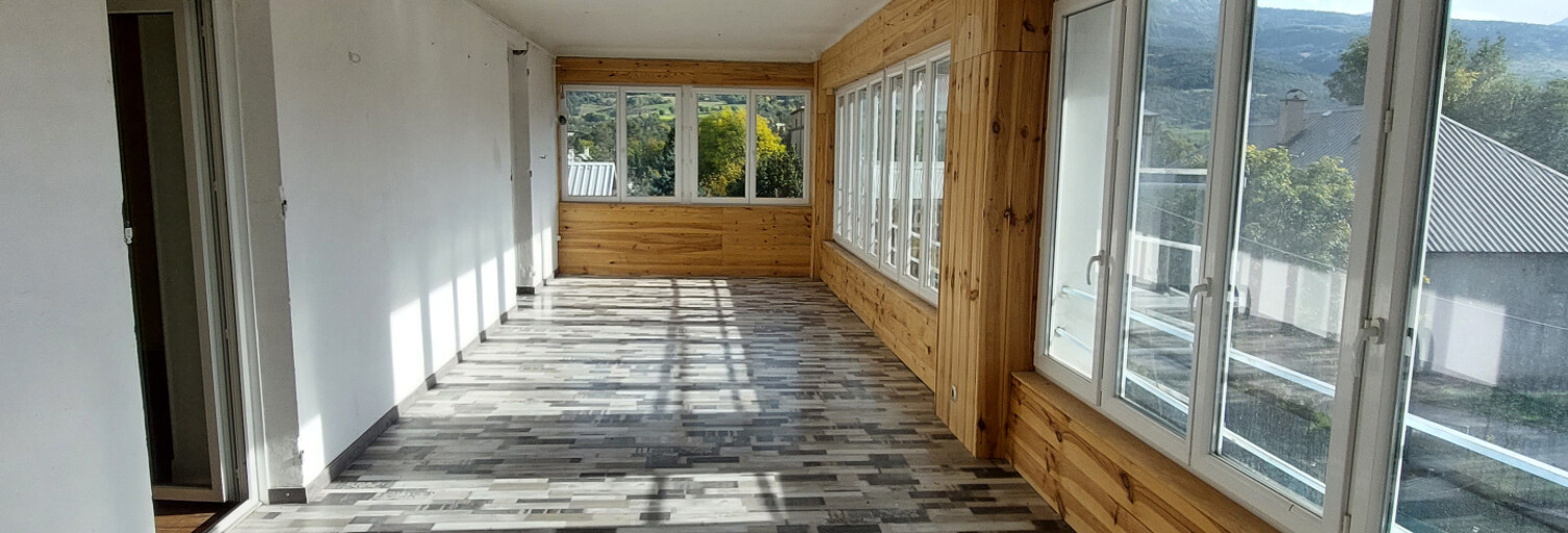 Appartement 4 Pièces 138 m² à vendre à Jausiers (04850)