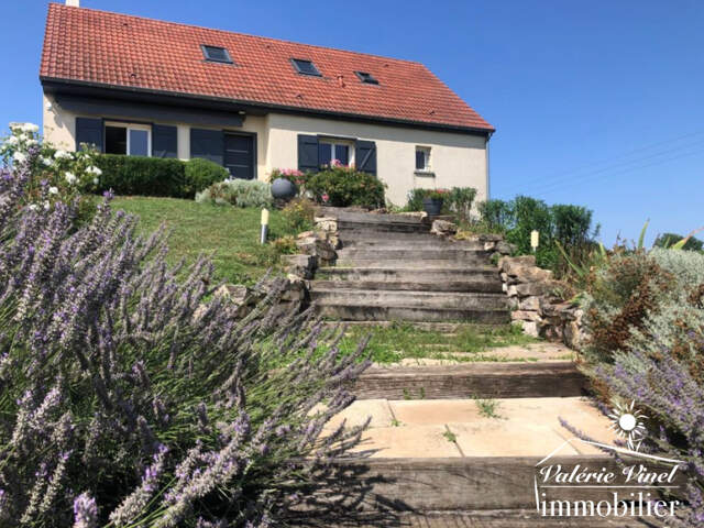 15 mns de Beaune /Chalon  Belle maison sur parc de  clos . — photo du bien