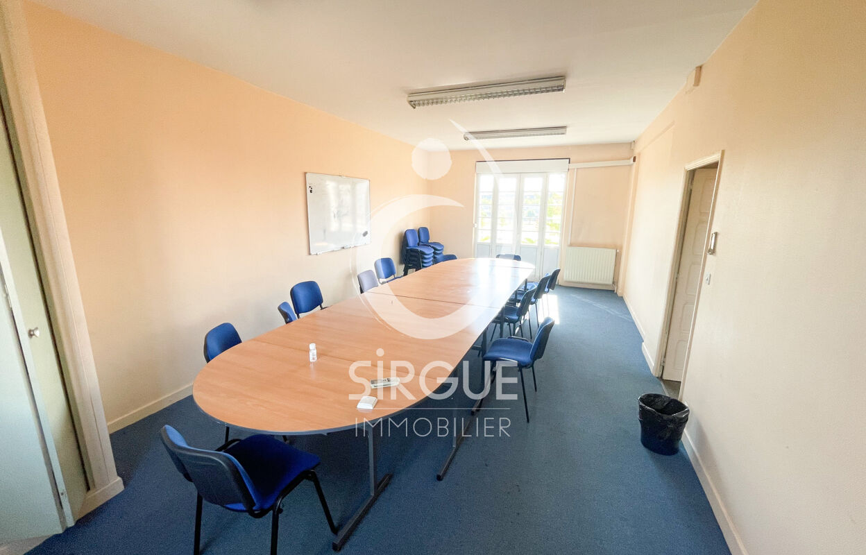 bureau 17 pièces 350 m2 à vendre à Albi (81000)