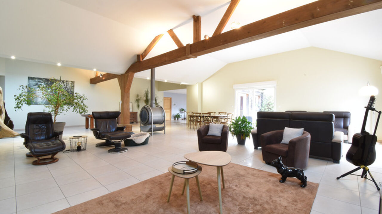 maison 6 pièces 290 m2 à vendre à Saint-Quentin (02100)