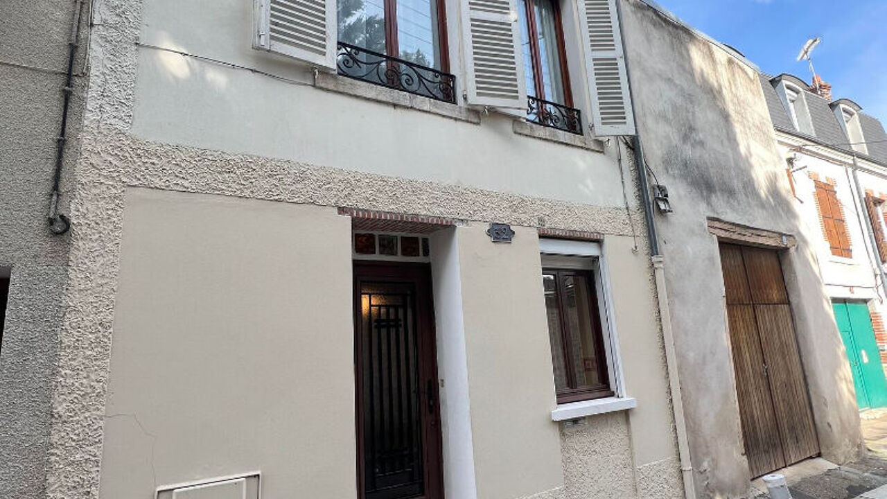 maison 4 pièces 85 m2 à vendre à Orléans (45000)