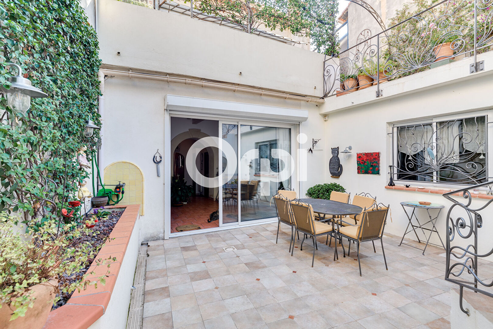 Saint-Cyr-sur-Mer Maison 5 pièces 151 m²