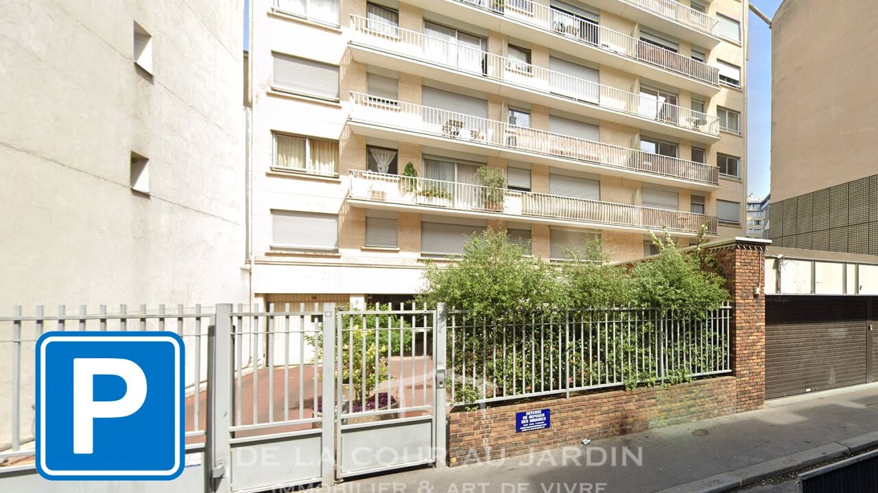 garage  pièces 15 m2 à vendre à Paris 15 (75015)