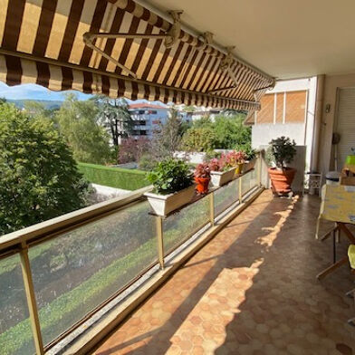 Appartement 3 pièces 144000 €