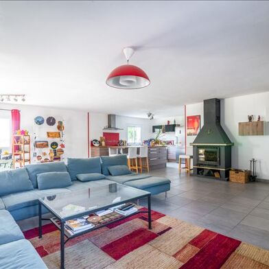 Maison 7 pièces 230 m²