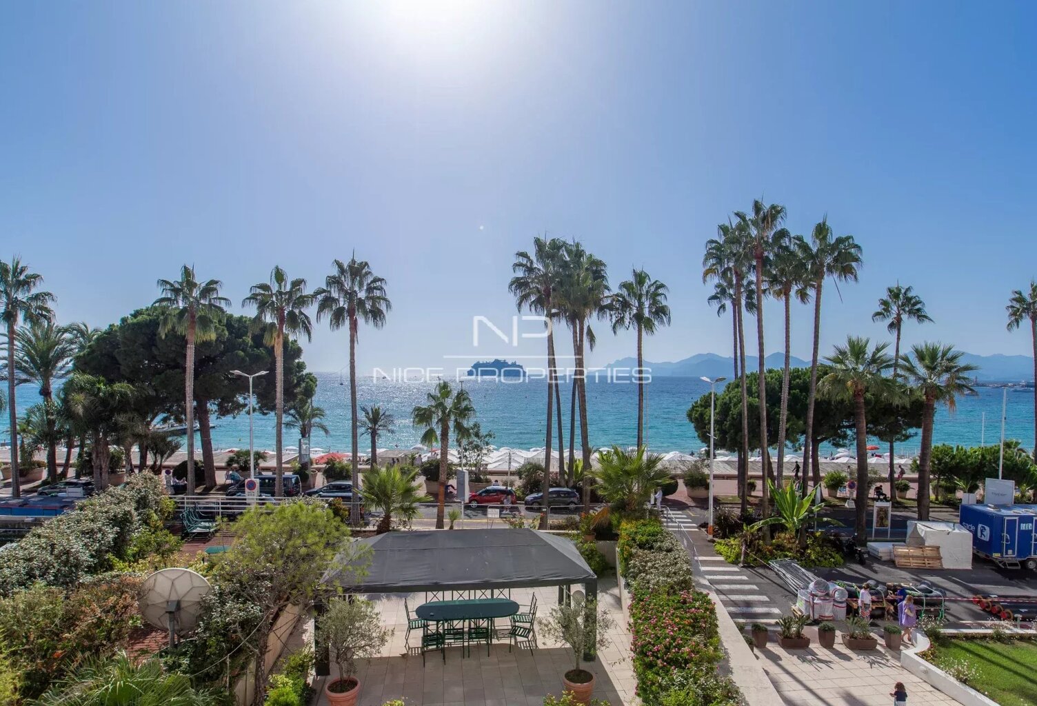 Cannes, résidence de grand prestige, splendide 3 pièces avec ter — photo 1