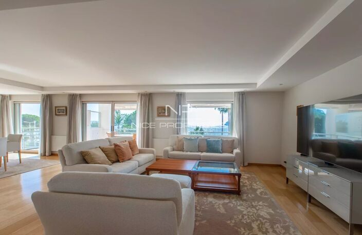 Cannes, résidence de grand prestige, splendide 3 pièces avec ter — photo 4