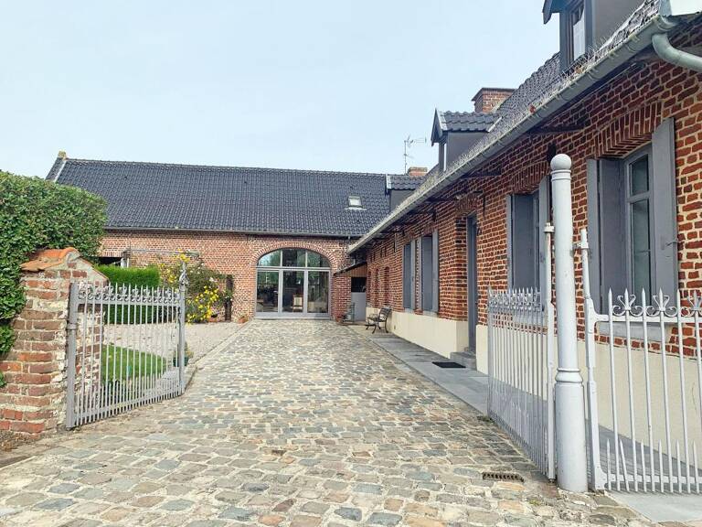 Fermette en L rénovée avec charme et cachet, bénéficiant de — photo 1
