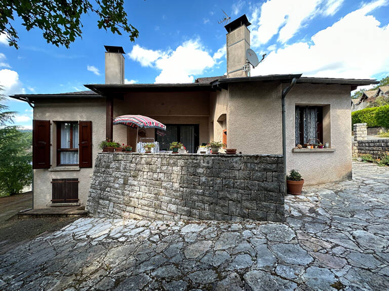 A VENDRE - Maison d'habitation de type 4 et son jardin attenant - LA CANOURGUE — photo 1