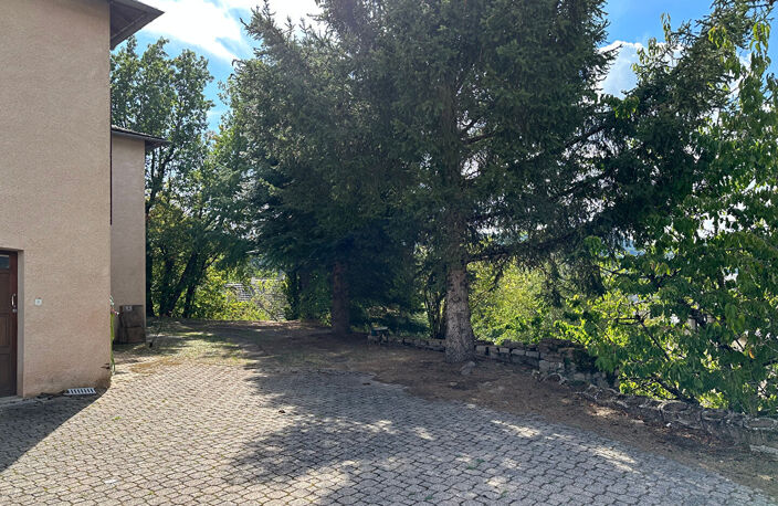 A VENDRE - Maison d'habitation de type 4 et son jardin attenant - LA CANOURGUE — photo 4