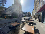 PAU, MURS COMMERCIAUX OCCUPES — photo 2