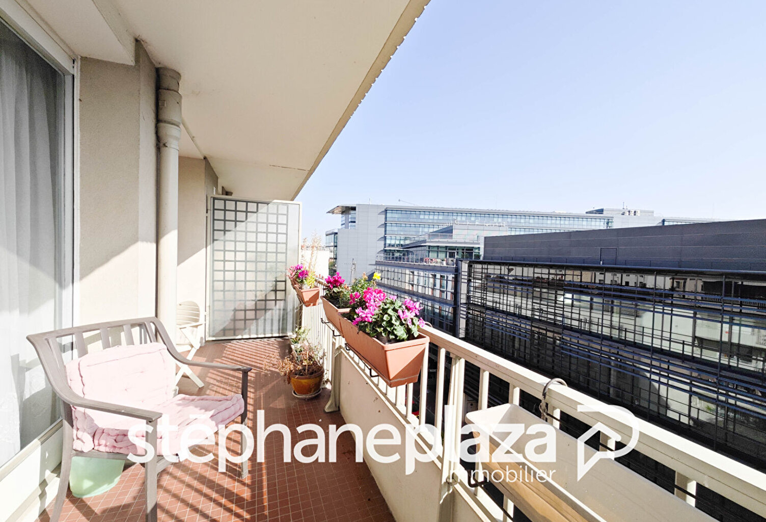 APPARTEMENT 4 PIECES AVEC TERRASSE — photo 1