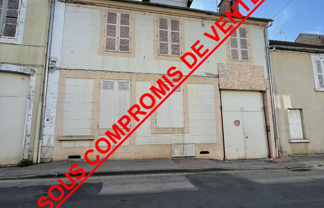 immeuble  pièces 210 m2 à vendre à Saint-Yrieix-la-Perche (87500)