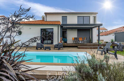 Maison balnéaire avec piscine, spa et sa vue dégagée sur la c... — photo du bien