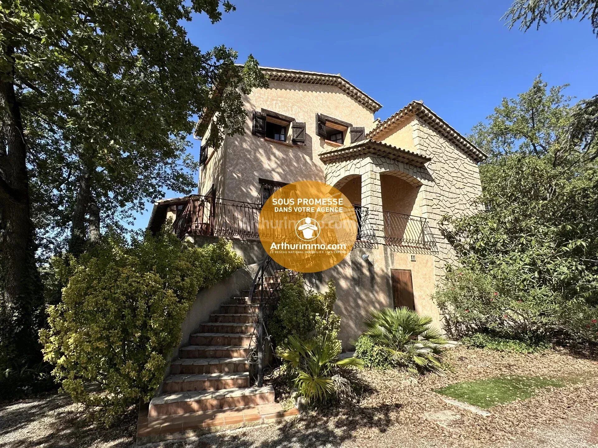 Maison 12 pièces 289 m² · à Trans-en-Provence · 289 m² · 546 000 €