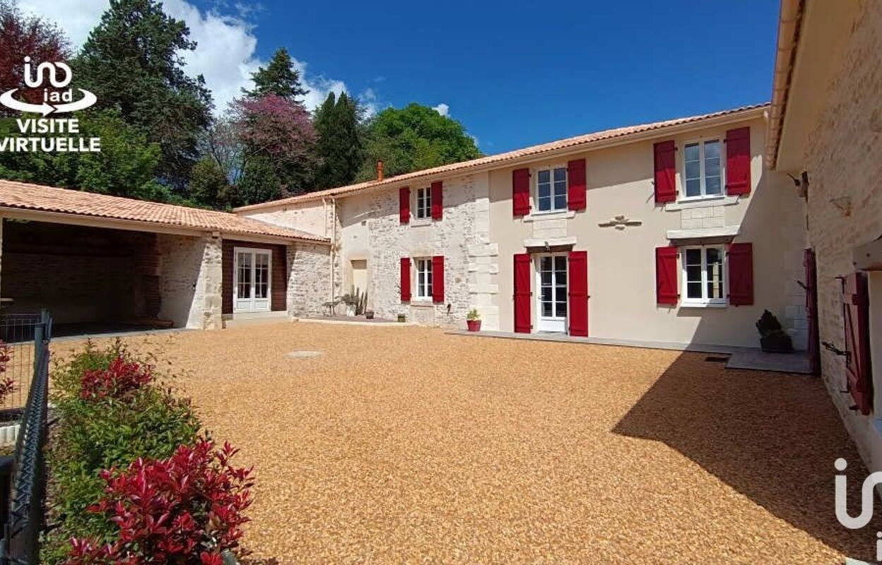 maison 7 pièces 158 m2 à vendre à Sérigné (85200)