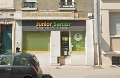 location commerce 668 € CC /mois à proximité de Saint-Genis-les-Ollières (69290)