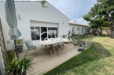 vente maison 734 850 € à proximité de Chaillé-les-Marais (85450)