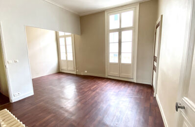 location appartement 670 € CC /mois à proximité de Beaumont Saint-Cyr (86490)