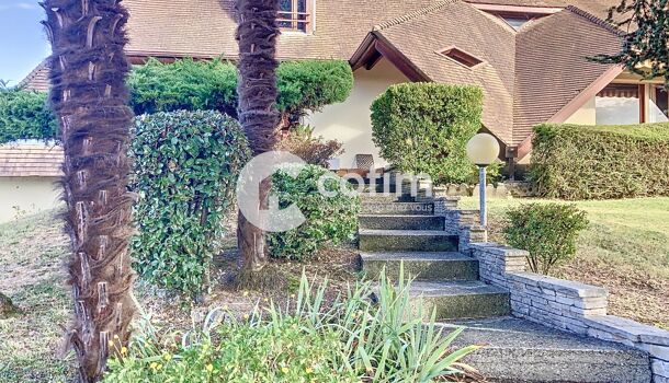 Villa / Maison 8 pièces  à vendre Montardon 64121