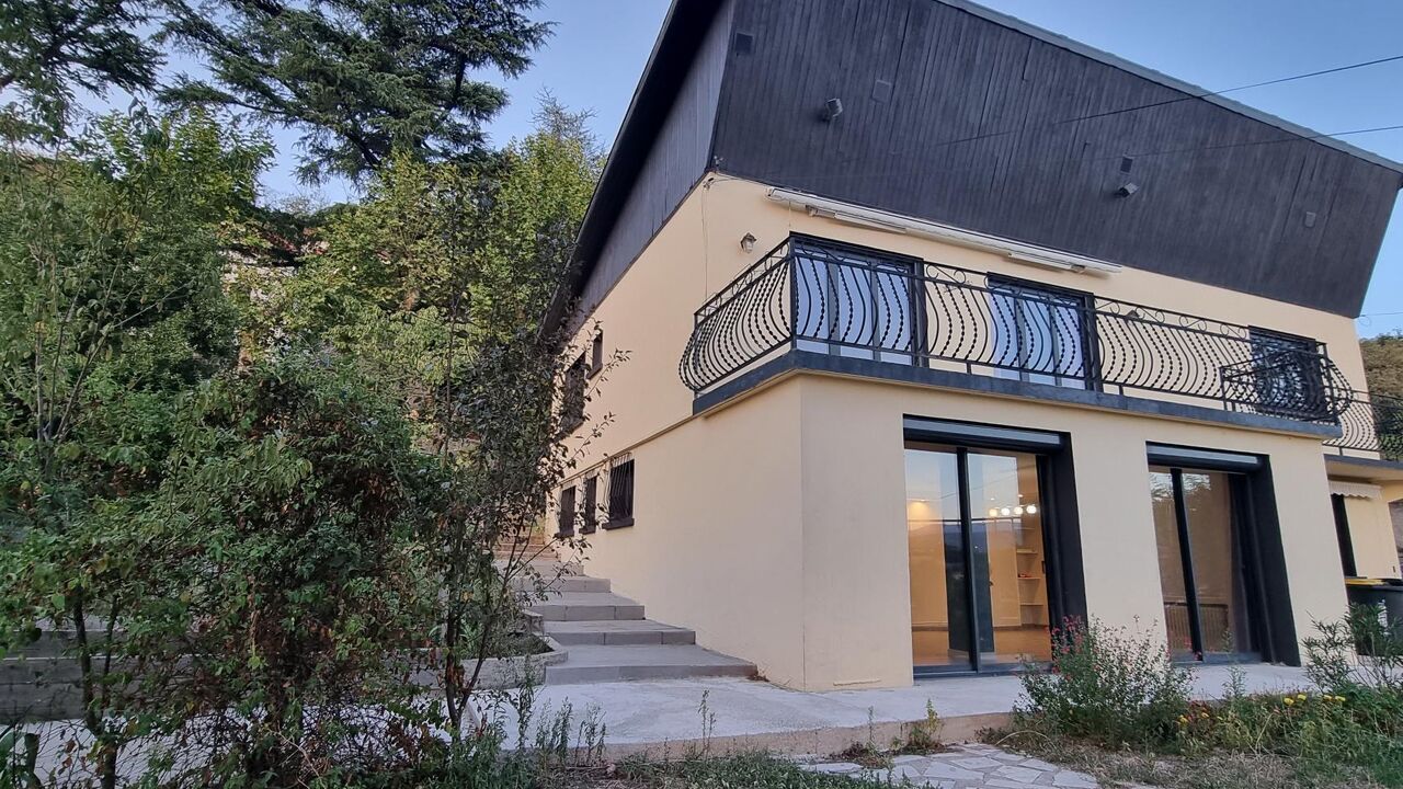 maison 8 pièces 168 m2 à vendre à Rive-de-Gier (42800)