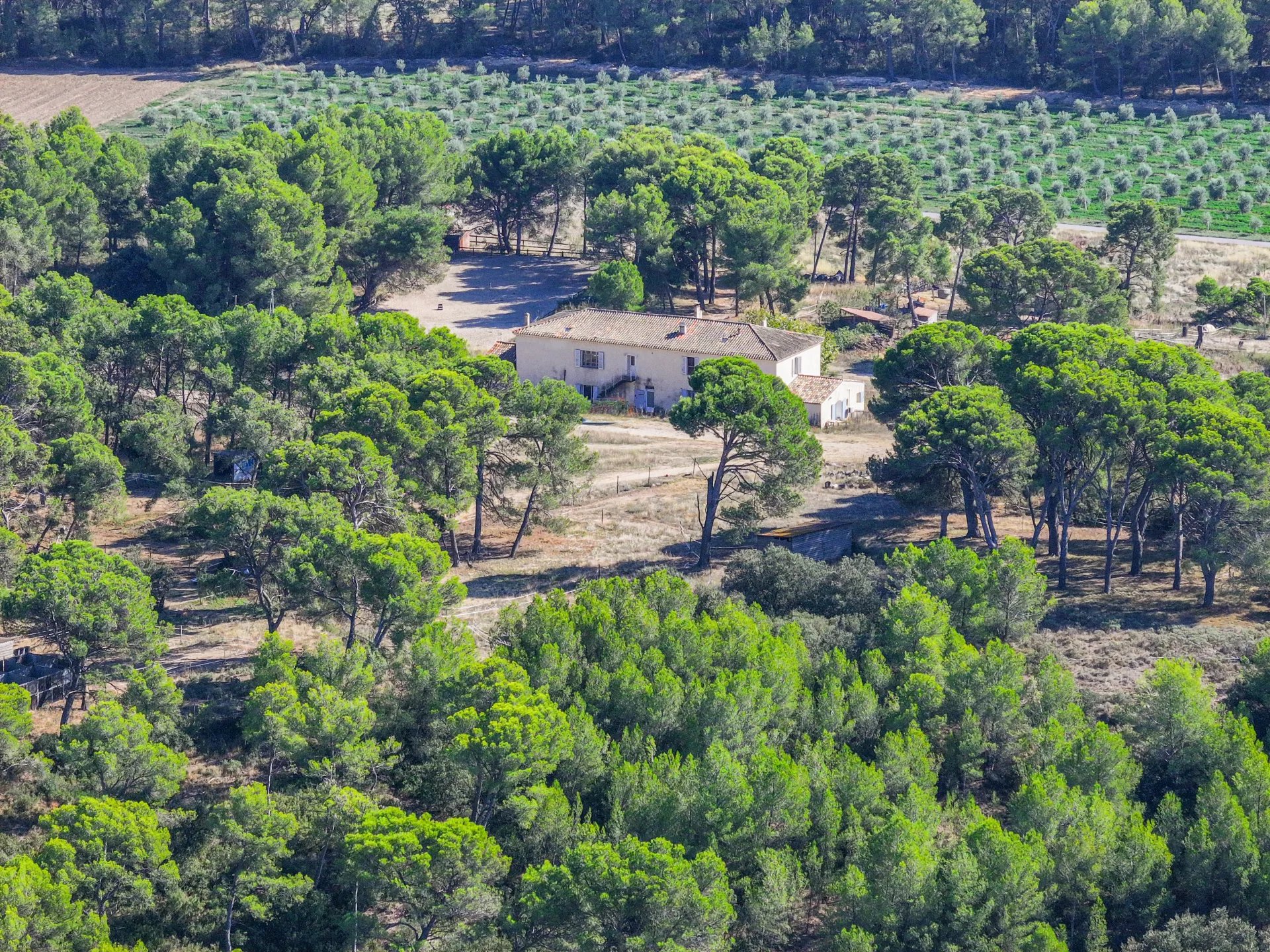 Villa / Maison 14 pièces  à vendre Aix-en-Provence 13100