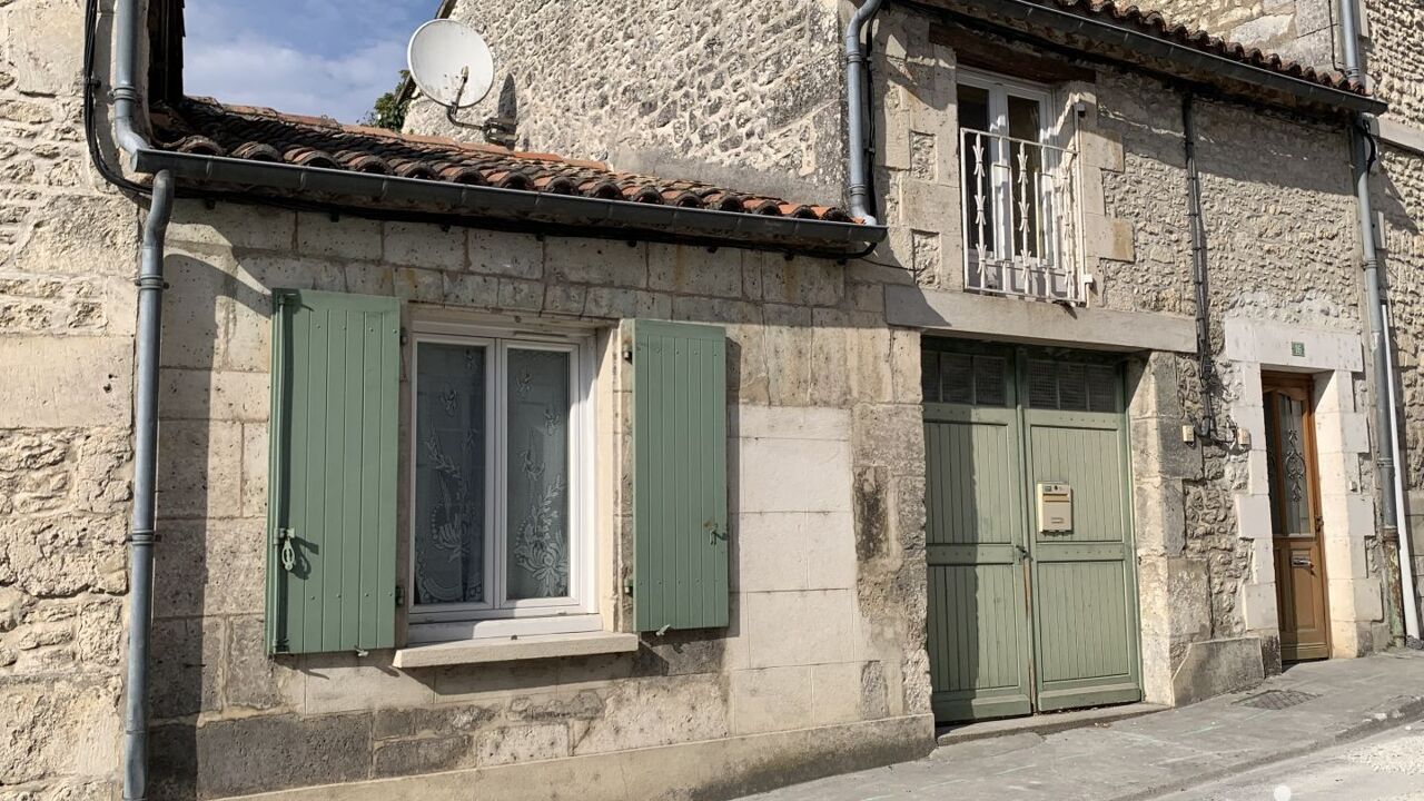 maison 6 pièces 127 m2 à vendre à Villebois-Lavalette (16320)