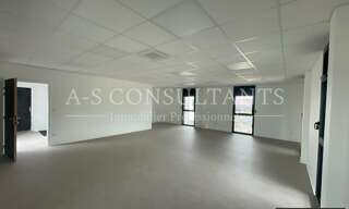 Bureau  120 m² à louer à Guilherand-Granges (07500)
