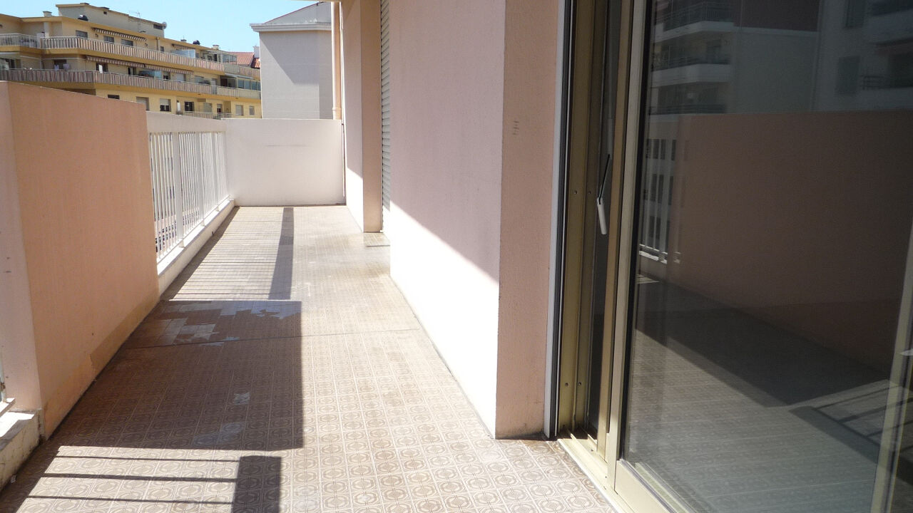 appartement 2 pièces 54 m2 à vendre à Nice (06300)