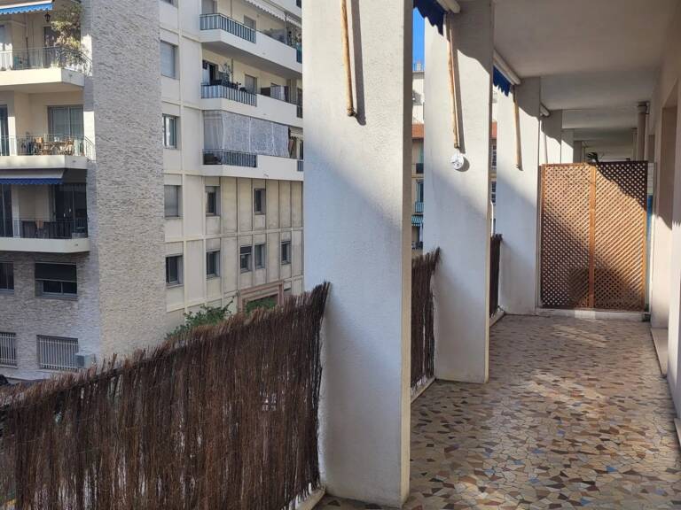 Grand 2 pièces terrasse Musiciens — photo 1