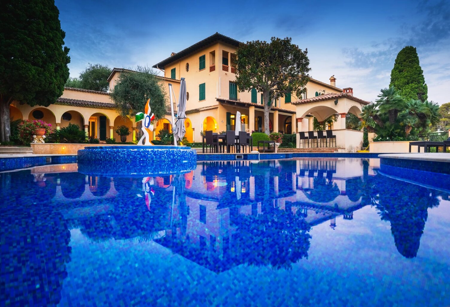 Location annuelle Cap-Ferrat: Magnifique villa pieds dans l'eau — photo 1