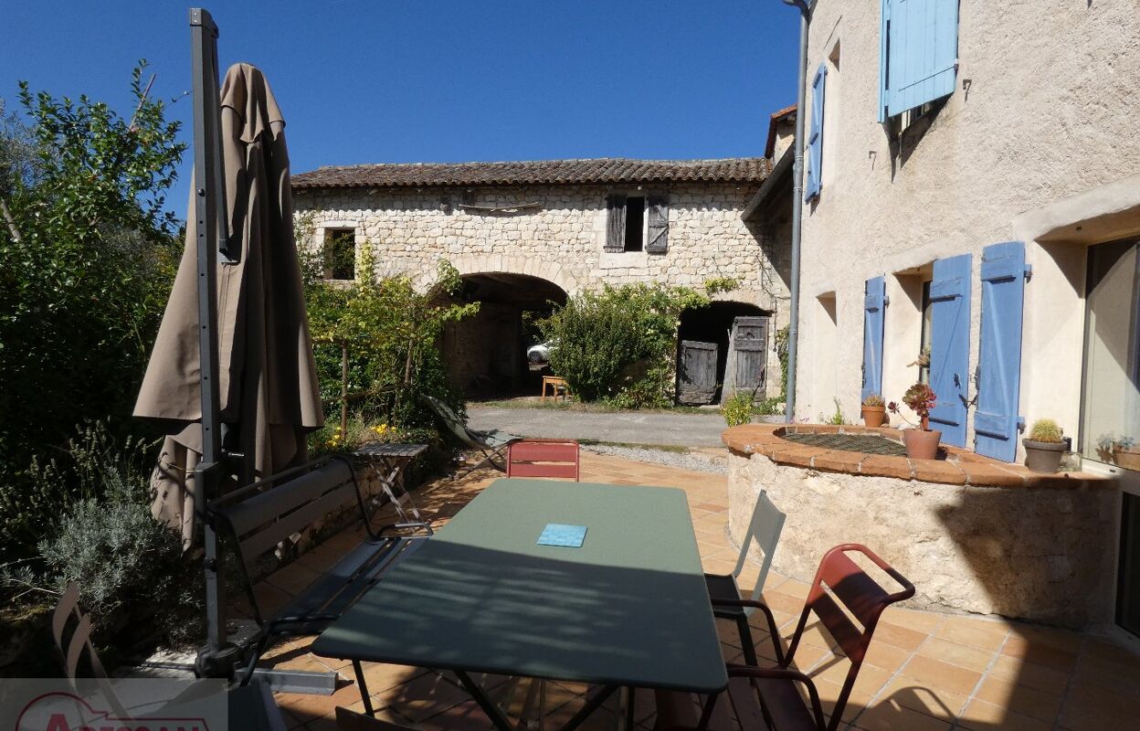 maison 12 pièces 290 m2 à vendre à Cordes-sur-Ciel (81170)