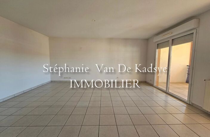 Appartement 3 pièces  avec garage. — photo 2
