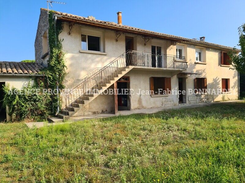 Villa / Maison  T9 à vendre Saint-Paul-Trois-Châteaux 26130