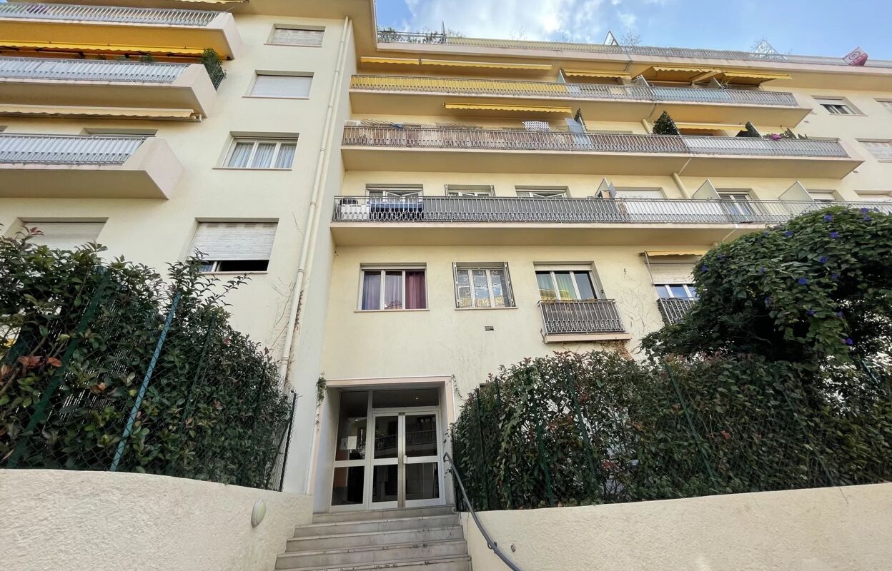 appartement 2 pièces 48 m2 à Nice (06100)