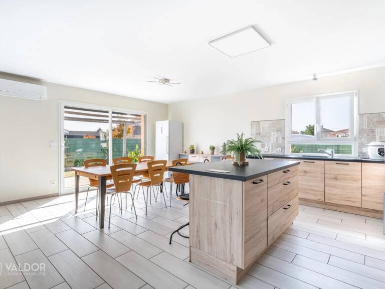Corcelles-en Beaujolais : Maison de plain pied construite en  2019 — photo 1