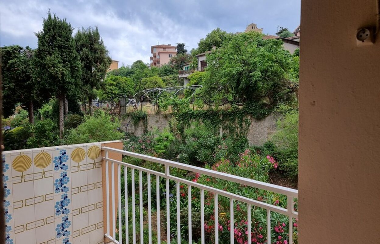 appartement 2 pièces 52 m2 à vendre à Roquebrune-Cap-Martin (06190)