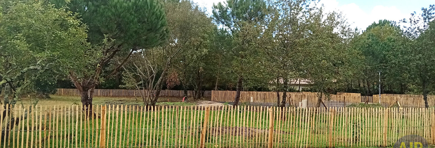 Terrain  696 m² à vendre à Le Porge (33680)