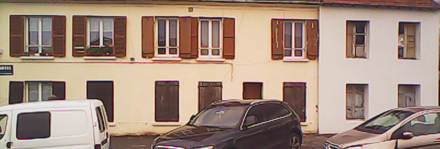 Immeuble  650 m² à vendre à Stains (93240)