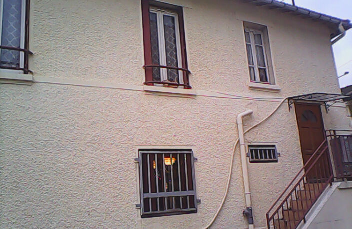 HOTEL A STAINS-650m2- 11 chambres+ 10 LOGEMENTS + 1 café-bar — photo 2