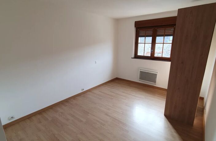 Bien vendu : Appartement  Avesnelles (59440) — photo 3