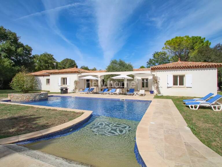 Magnifique Villa de Plain-Pied avec Piscine sur 3000 m² de Te... — photo 1
