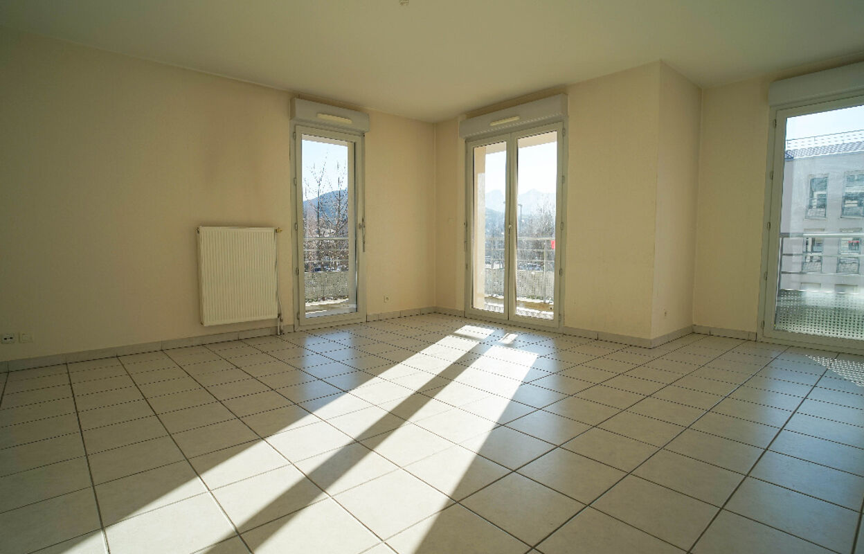 appartement 3 pièces 65 m2 à vendre à La Ravoire (73490)