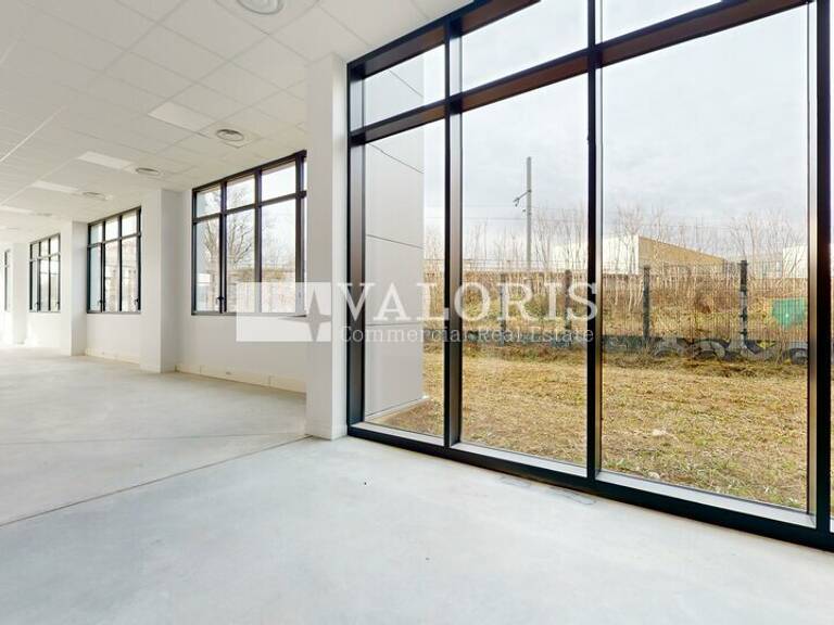 BUREAUX à LOUER — photo 1