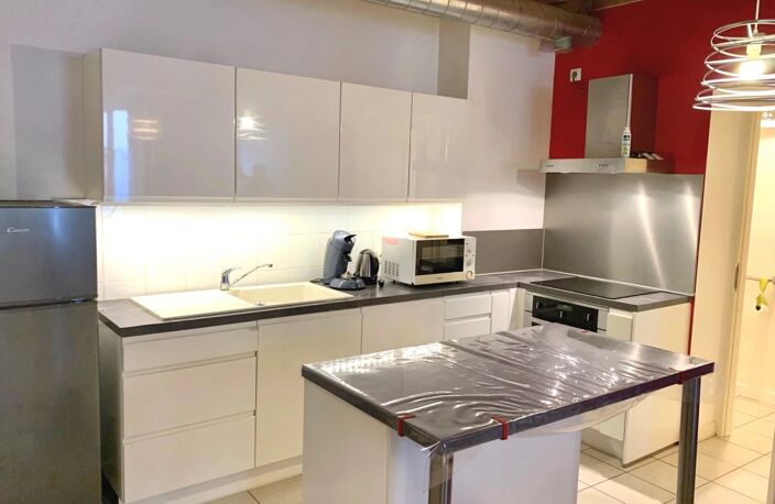 Joli T2 meublé à Montmerle-sur-Saône — photo 2
