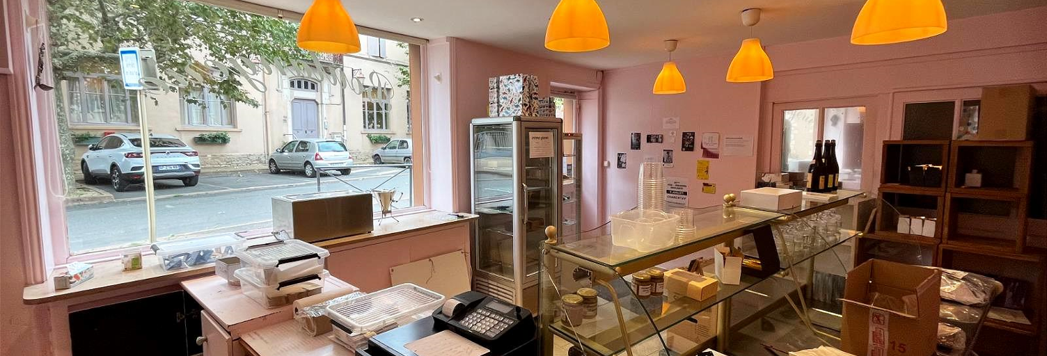 Commerce 12 Pièces  m² à vendre à Charentay (69220)