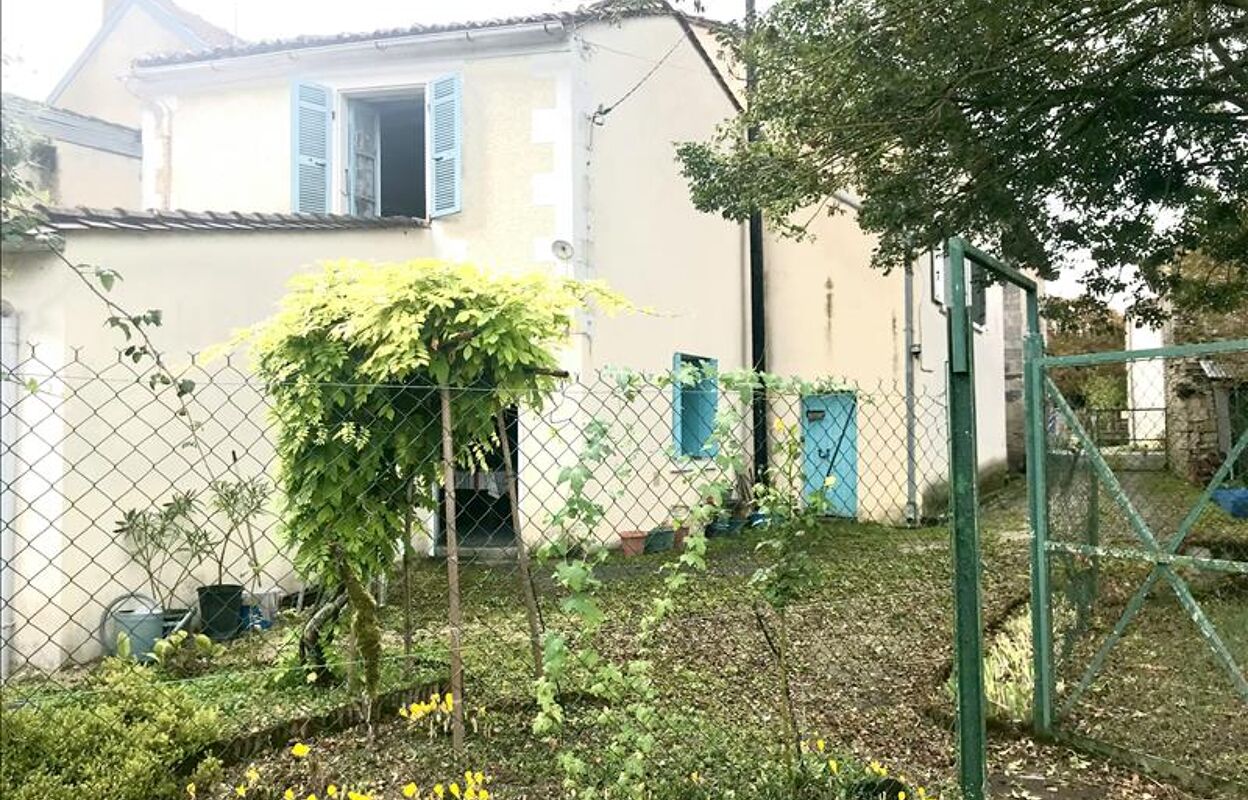 maison 4 pièces 102 m2 à vendre à Rouillac (16170)